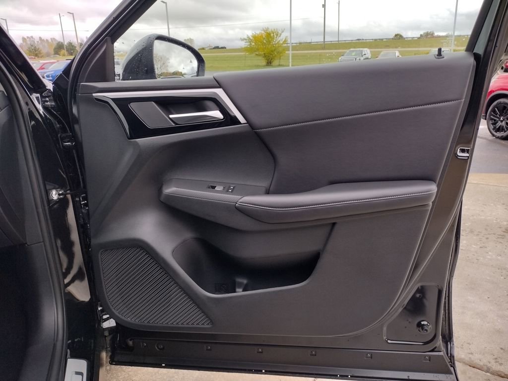 New 2025 Mitsubishi Outlander SE image 35