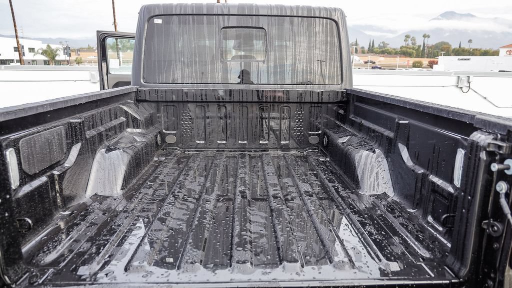 New 2026 Jeep Gladiator Sport AWD/4WD image 27