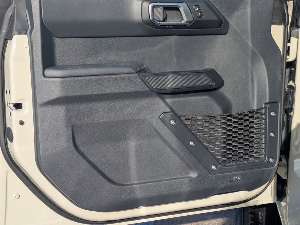 New 2025 Ford Bronco 4-Door image 21