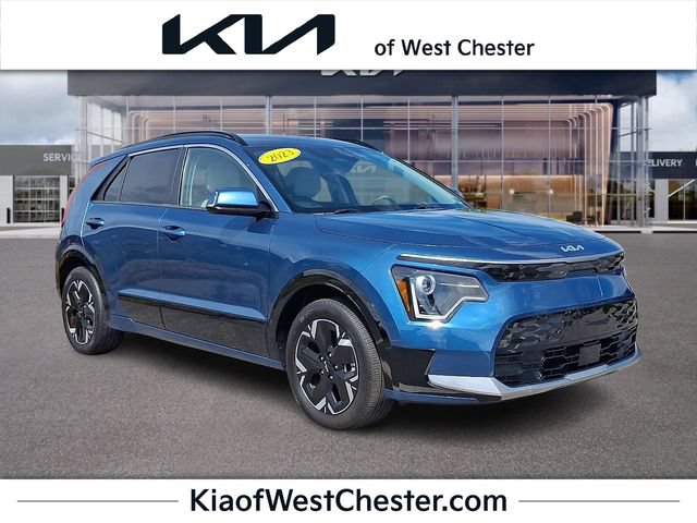 Used 2023 Kia Niro Wind w/ Wind Preserve Package FWD image 1