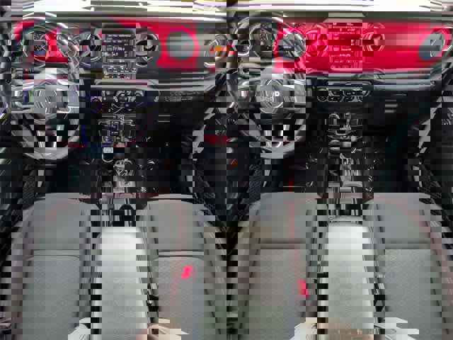 Used 2023 Jeep Wrangler Unlimited Rubicon w/ Cold Weather Group image 15