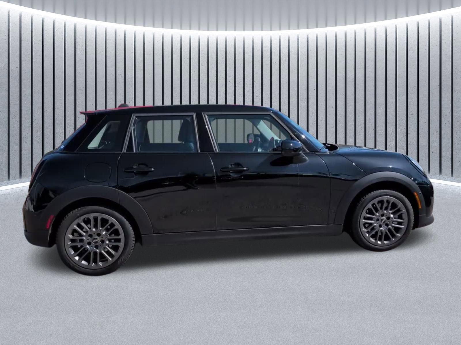 Used 2025 MINI Cooper S image 5