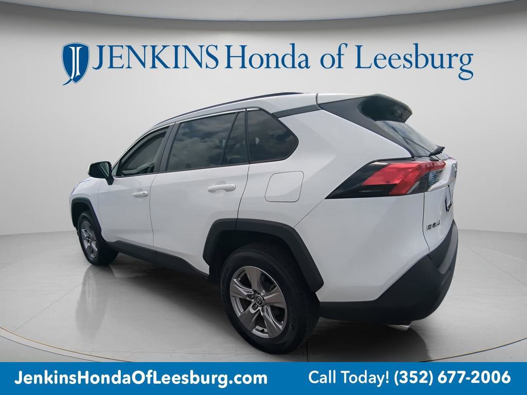 Used 2023 Toyota RAV4 XLE w/ Convenience Package image 5