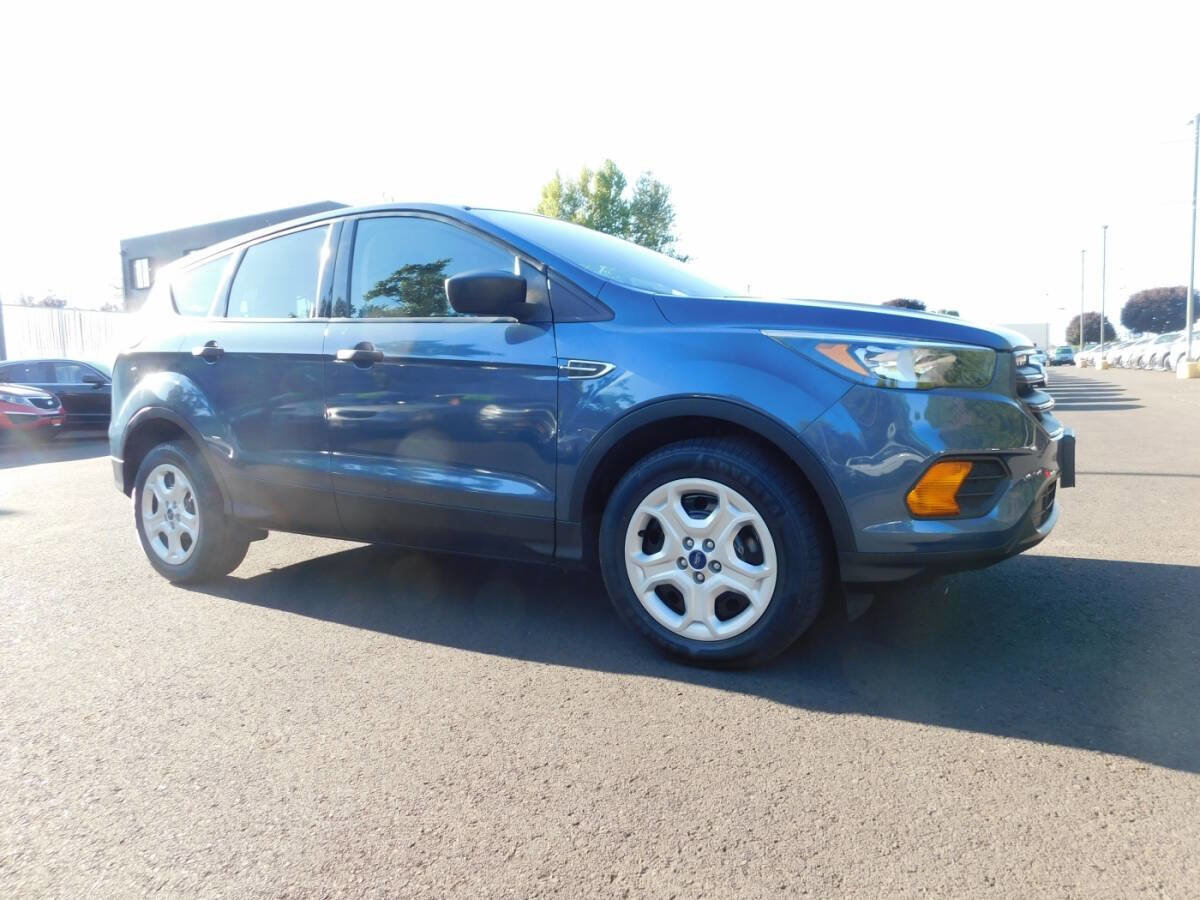 Used 2018 Ford Escape S image 1