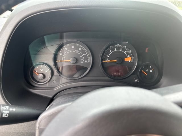 Used 2017 Jeep Patriot Latitude AWD/4WD image 19