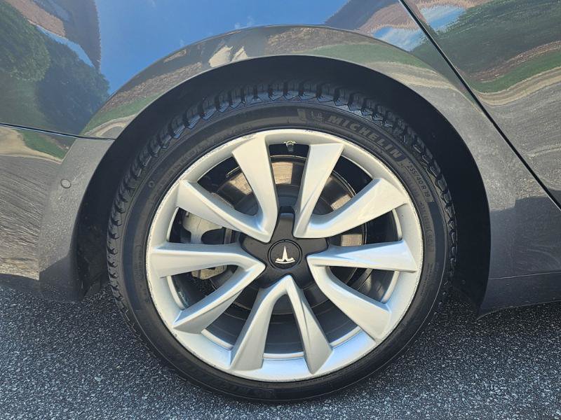 Used 2020 Tesla Model 3 Long Range AWD/4WD image 15