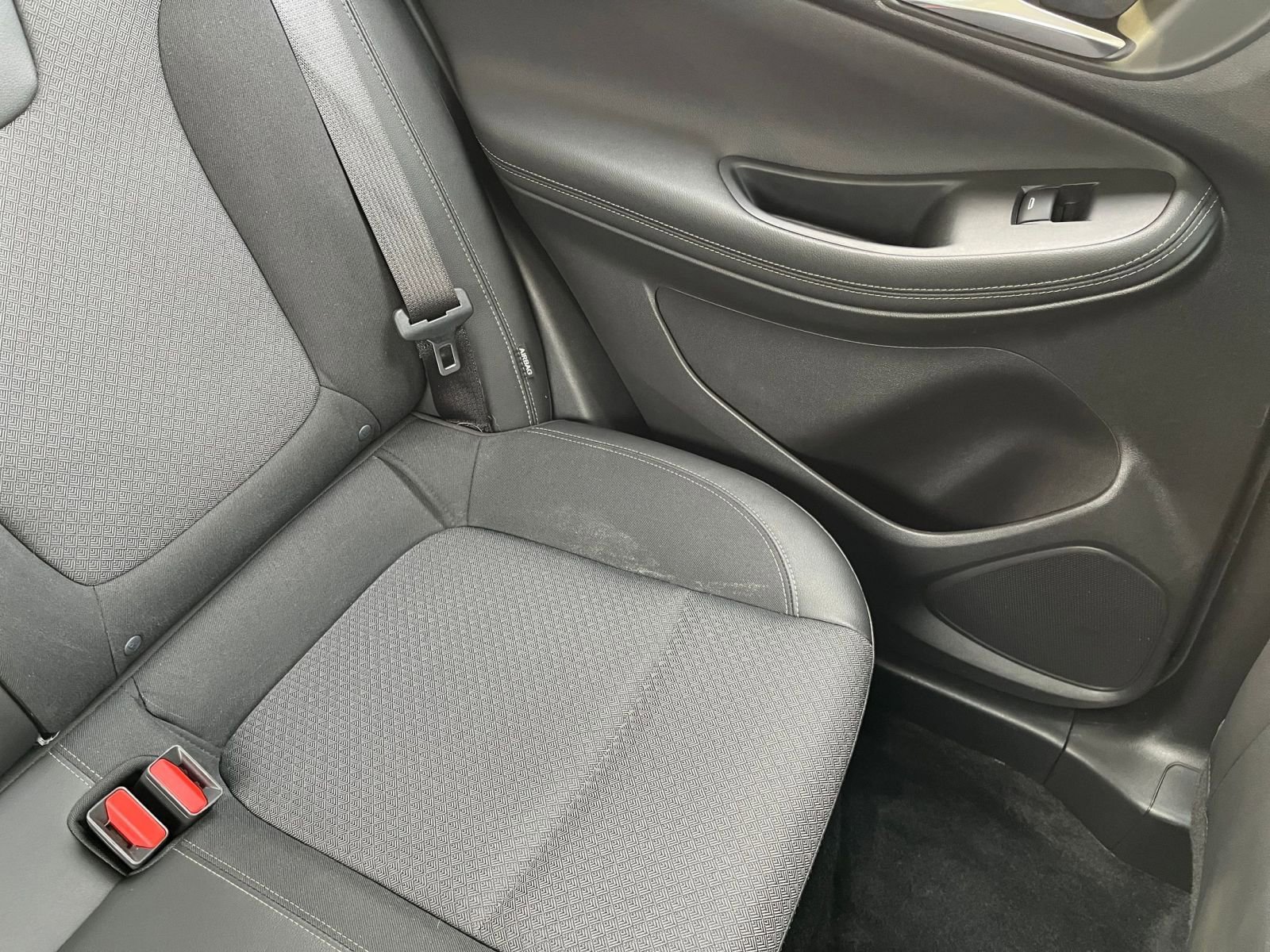 Used 2025 Buick Encore GX Preferred image 37