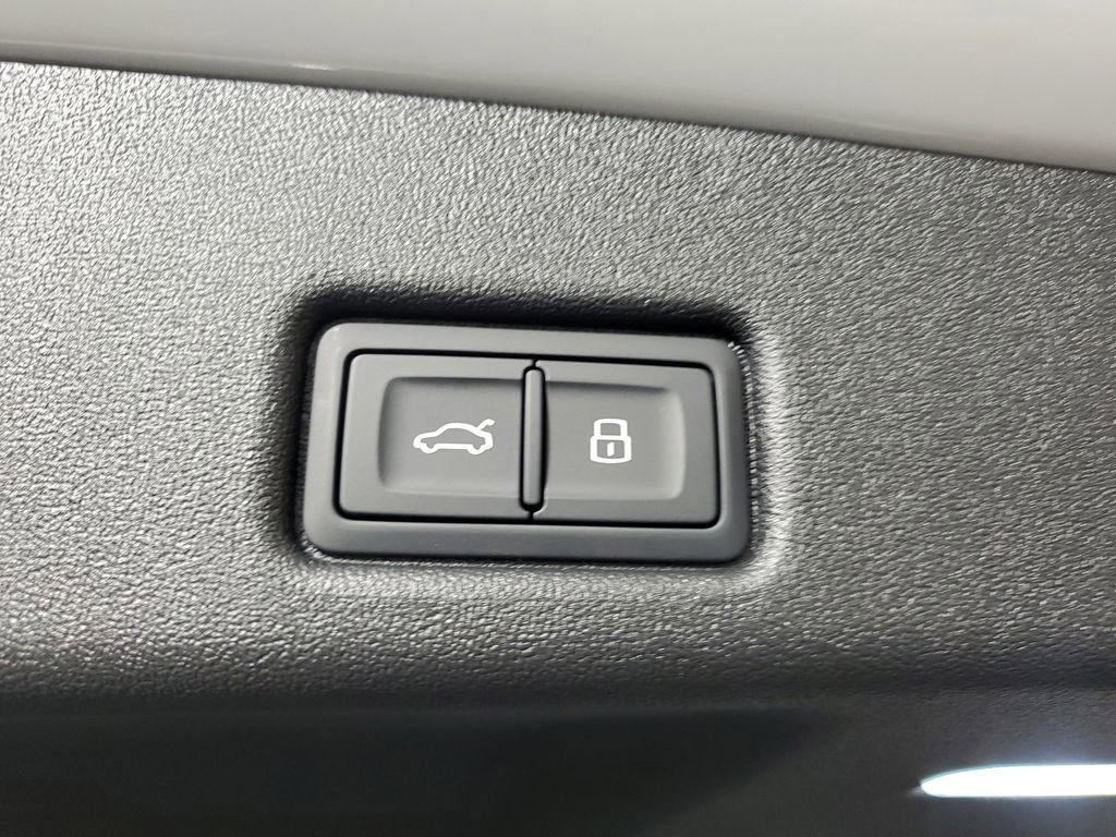 New 2026 Audi Q5 Premium AWD/4WD image 10