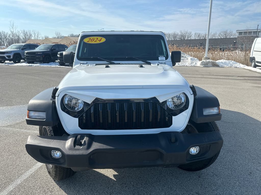 Used 2024 Jeep Wrangler Sport S image 10