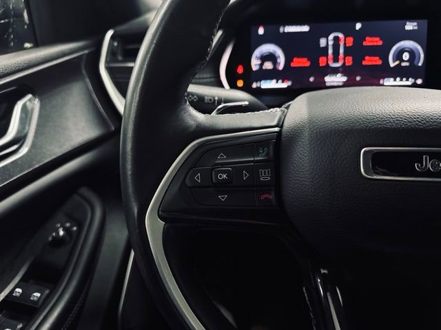 Used 2022 Jeep Grand Cherokee Altitude image 25