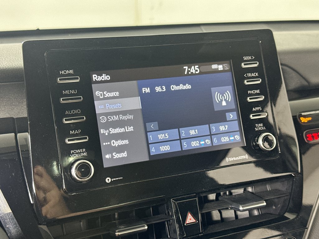 Used 2023 Toyota Camry SE FWD image 30