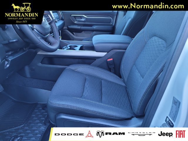 New 2026 RAM 1500 Big Horn w/ Night Edition AWD/4WD image 8