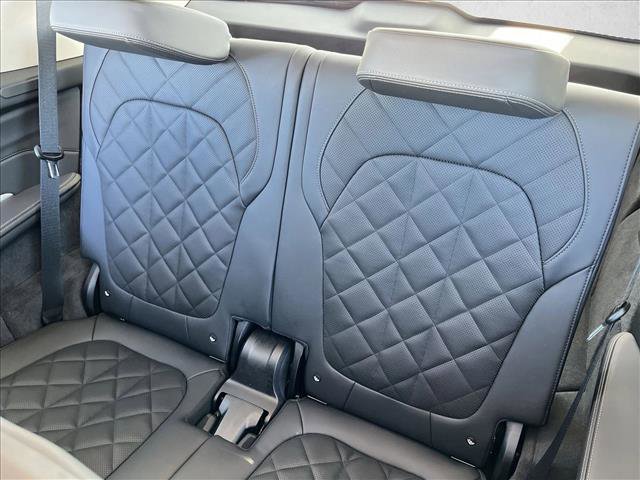 Certified 2024 BMW X7 xDrive40i w/ Parking Assistance Package image 22