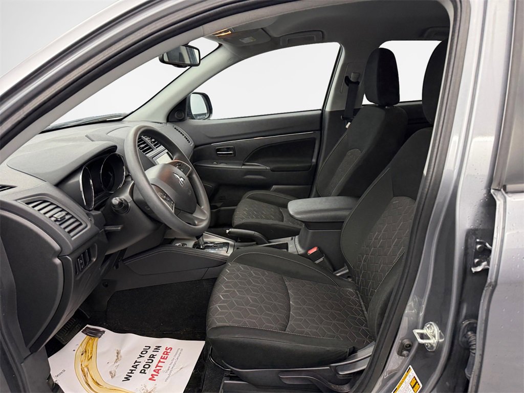 Used 2024 Mitsubishi Outlander Sport ES image 12