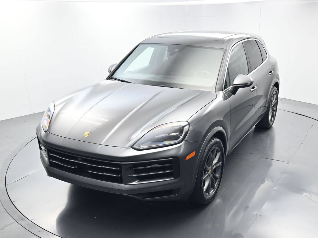 Certified 2024 Porsche Cayenne AWD/4WD image 32