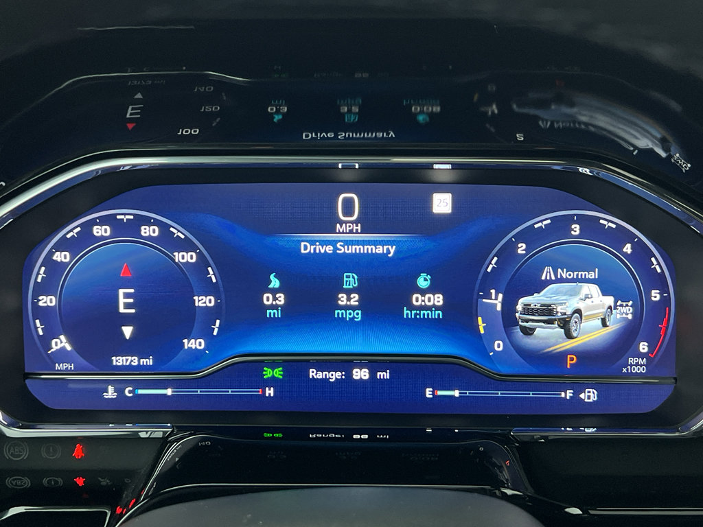 Used 2025 Chevrolet Silverado 1500 ZR2 w/ Technology Package image 34