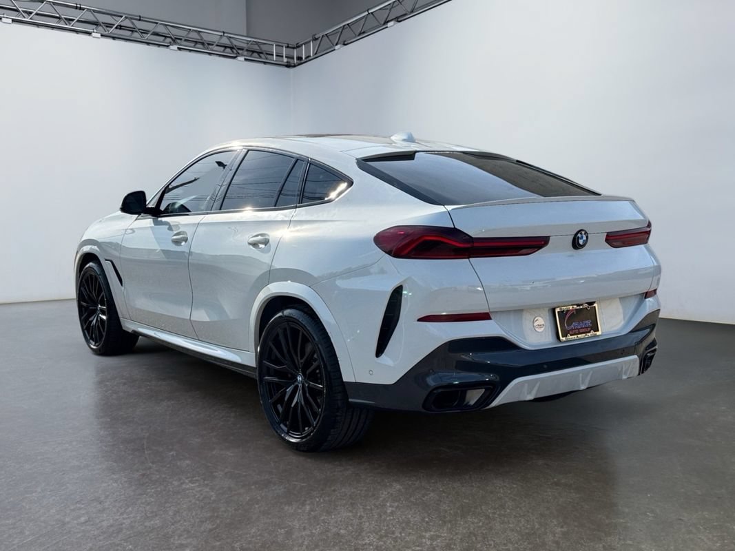 Used 2021 BMW X6 xDrive40i w/ M Sport Package AWD/4WD image 7