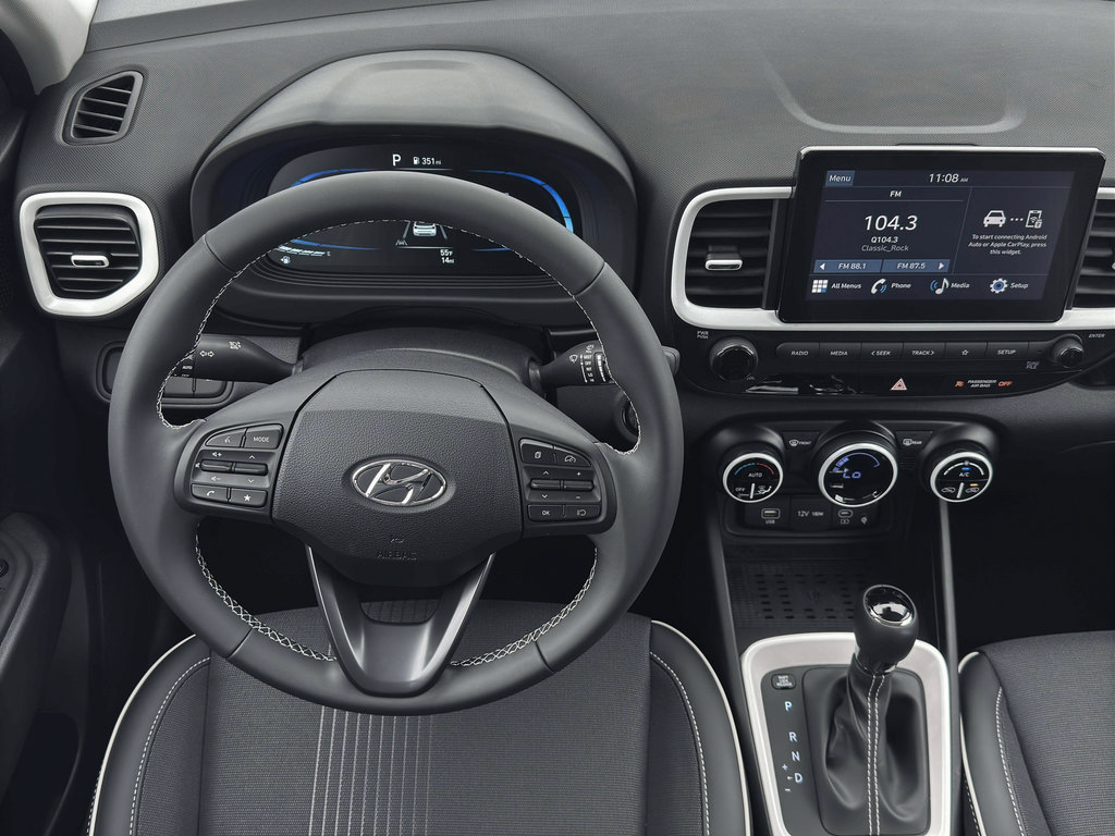 New 2026 Hyundai Venue SEL FWD image 18