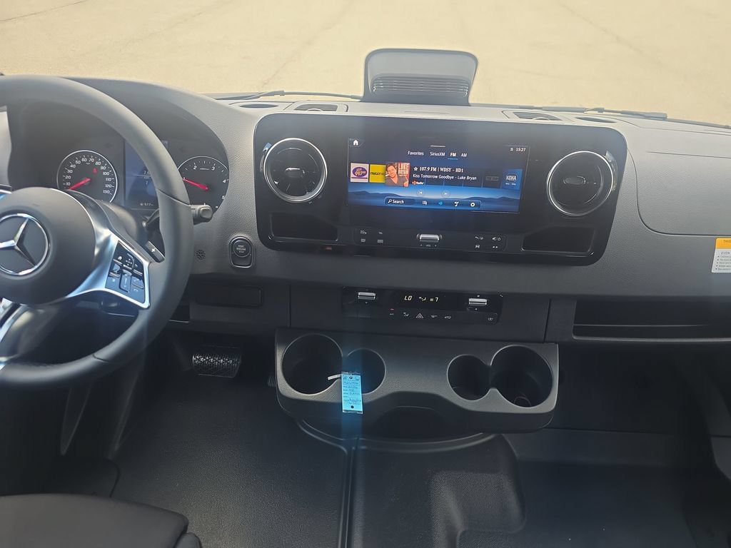 New 2026 Mercedes-Benz Sprinter 2500 image 17