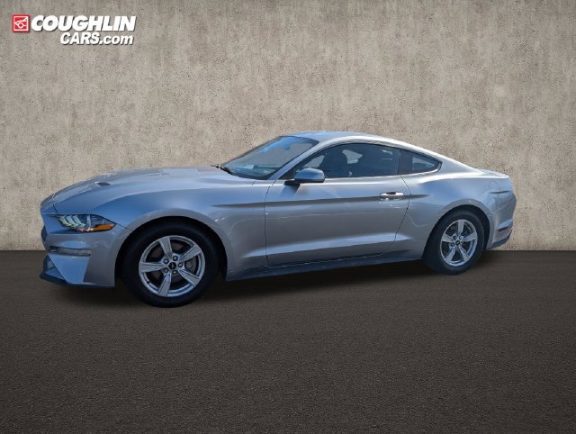 Used 2020 Ford Mustang Coupe RWD image 4