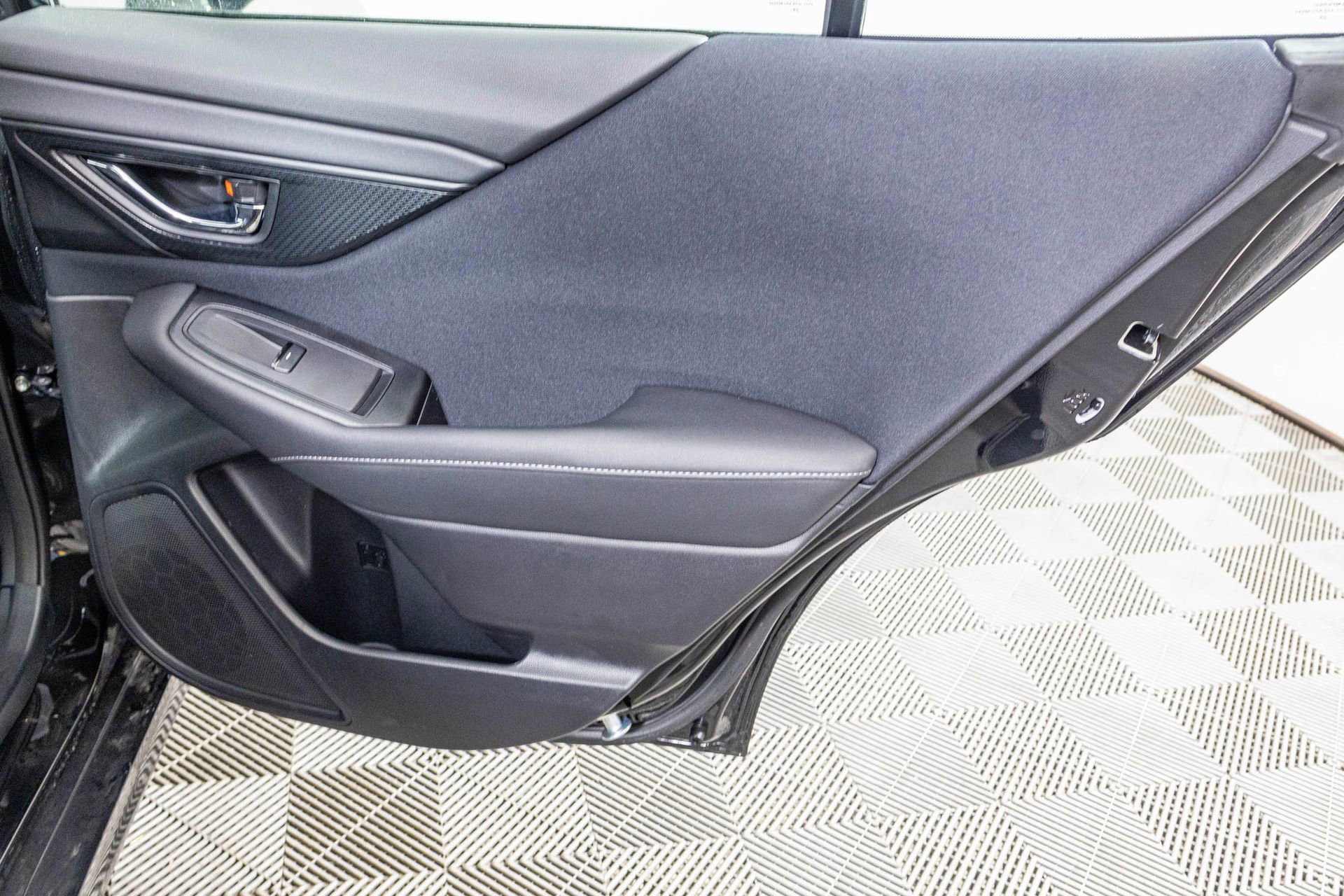 Used 2025 Subaru Legacy Premium image 38