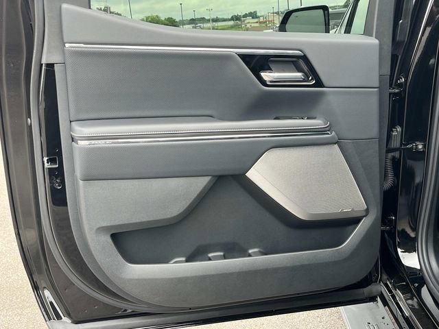 New 2025 GMC Sierra EV Denali image 18