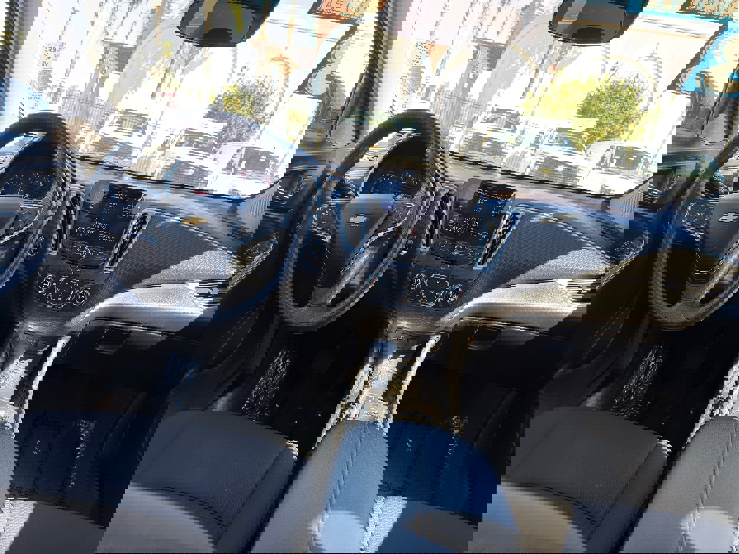 Used 2023 Chevrolet Malibu LT image 19