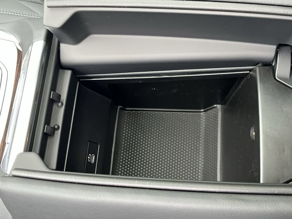 Used 2026 BMW X7 xDrive40i w/ Premium Package image 21