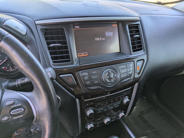 Used 2014 Nissan Pathfinder Platinum w/ Platinum Premium Package image 11