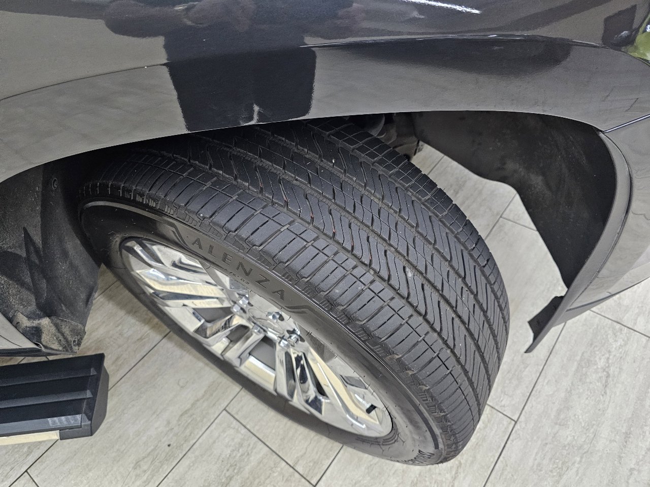 Used 2019 Cadillac Escalade ESV Premium Luxury w/ LPO, Radiant Package image 46