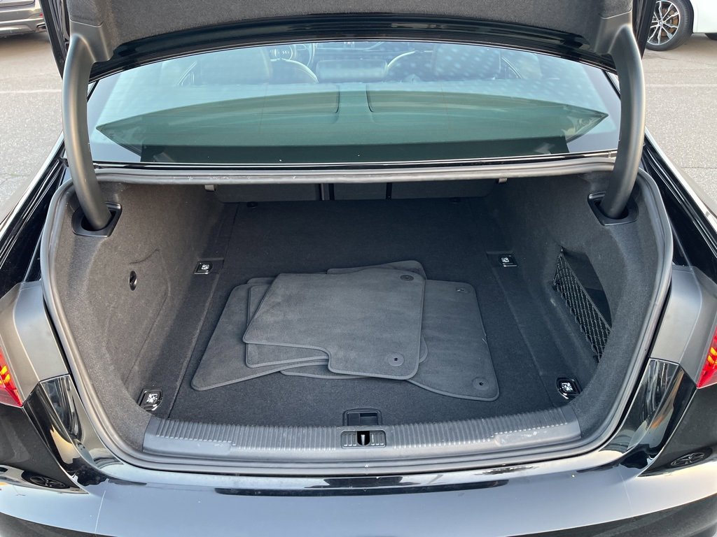 Used 2018 Audi A6 2.0T Premium w/ 20" Black Optic Wheel Package image 28