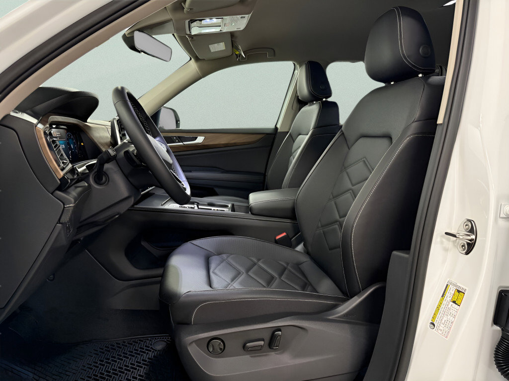 New 2026 Volkswagen Atlas SE image 17