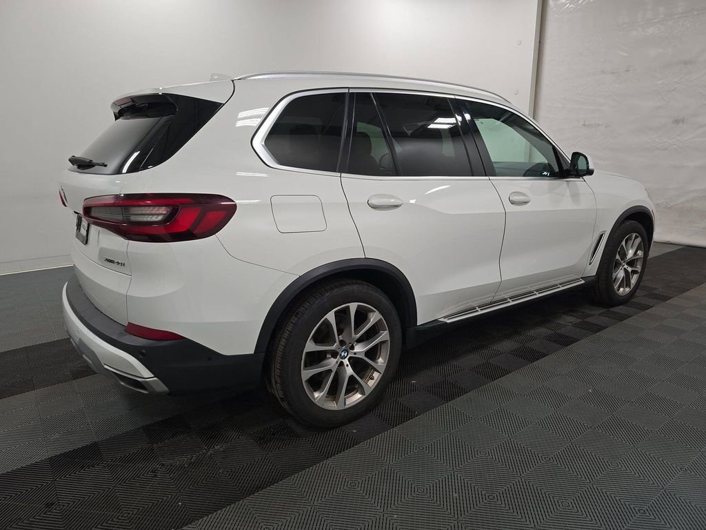 Used 2022 BMW X5 xDrive40i w/ Premium Package image 6