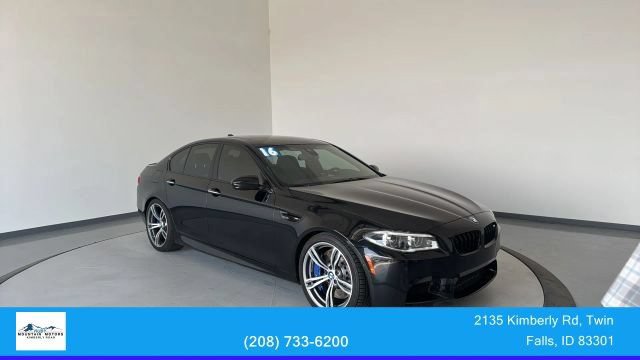 Used 2016 BMW M5 RWD image 1