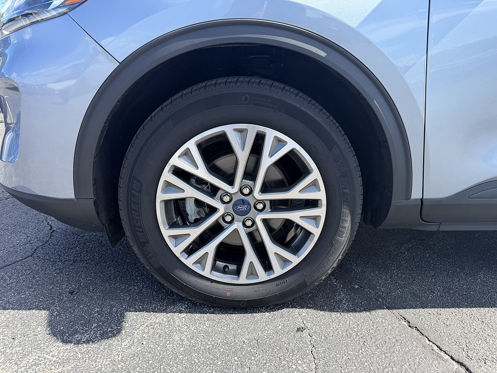 Certified 2022 Ford Escape SEL AWD/4WD image 10