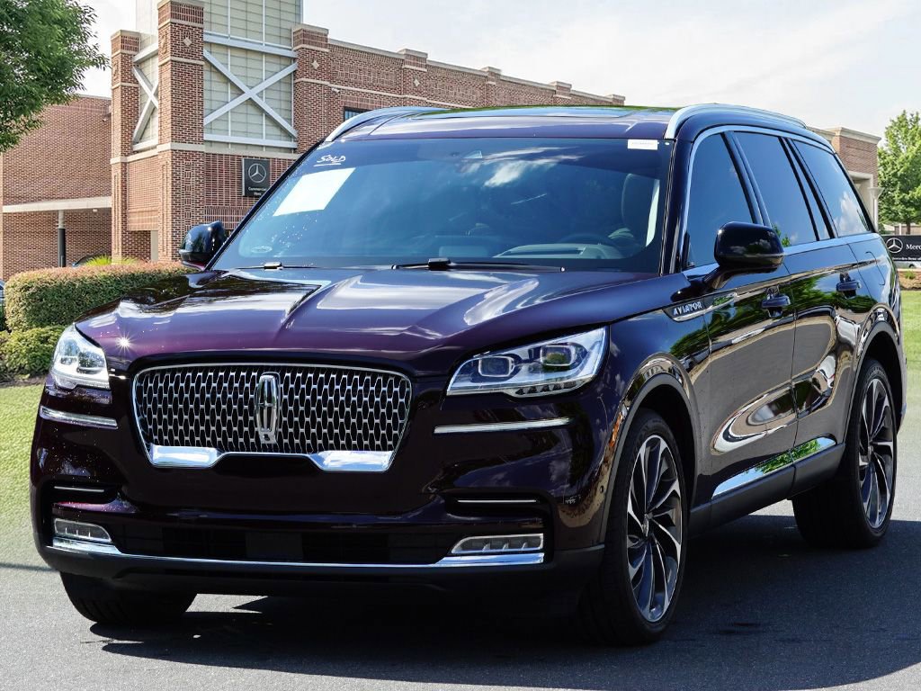Used 2023 Lincoln Aviator Reserve w/ Equipment Group 201A AWD/4WD image 4