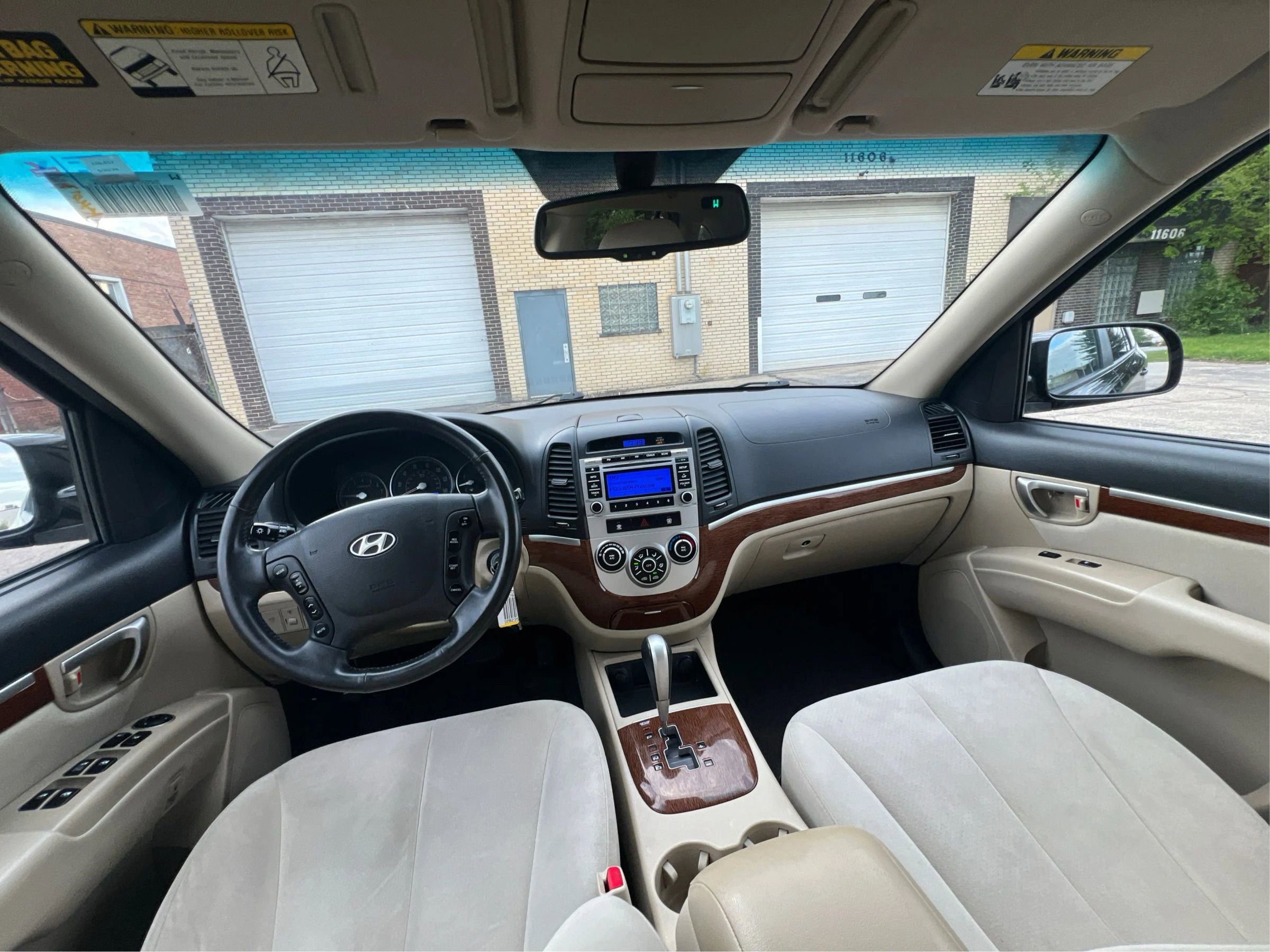 Used 2009 Hyundai Santa Fe SE FWD image 28