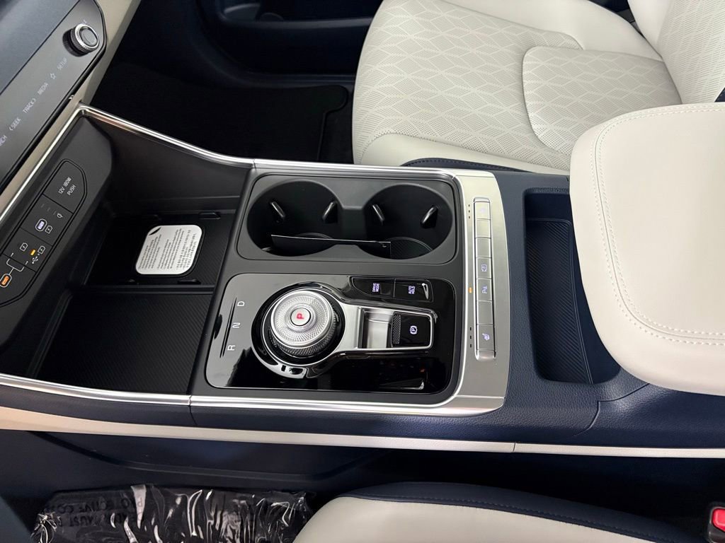 New 2026 Kia Carnival EX image 32