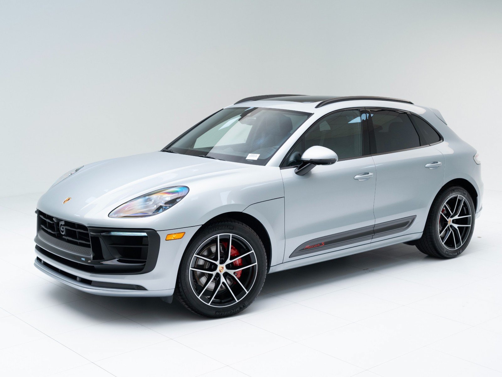 New 2026 Porsche Macan S AWD/4WD image 1