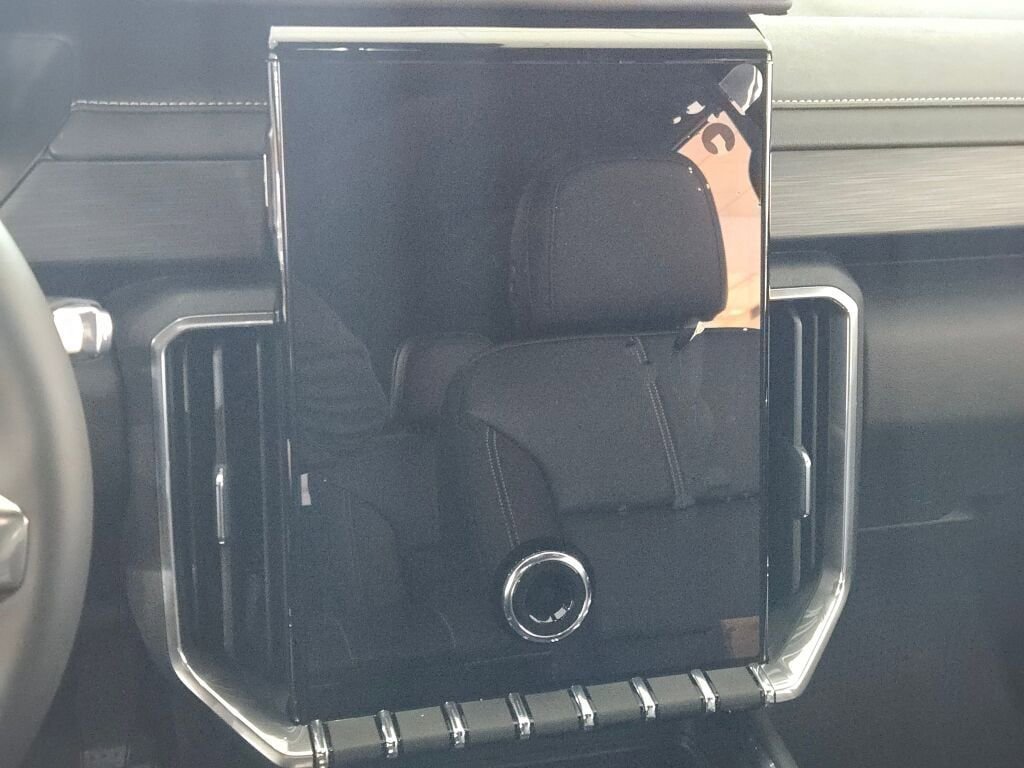 New 2026 GMC Acadia Elevation w/ Elevation Premium Package AWD/4WD image 24