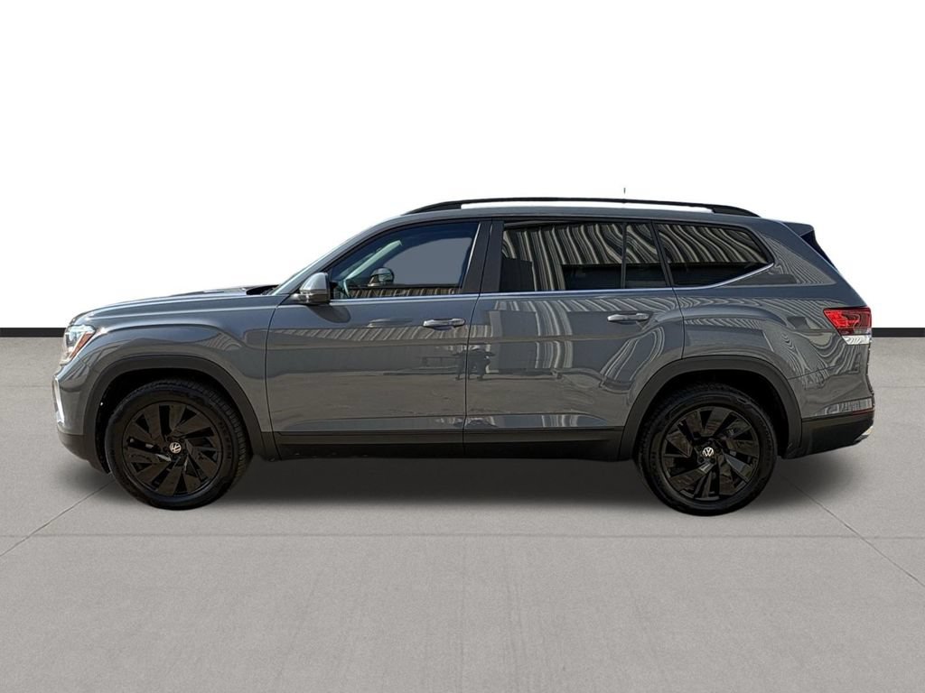 Used 2025 Volkswagen Atlas SE FWD image 8