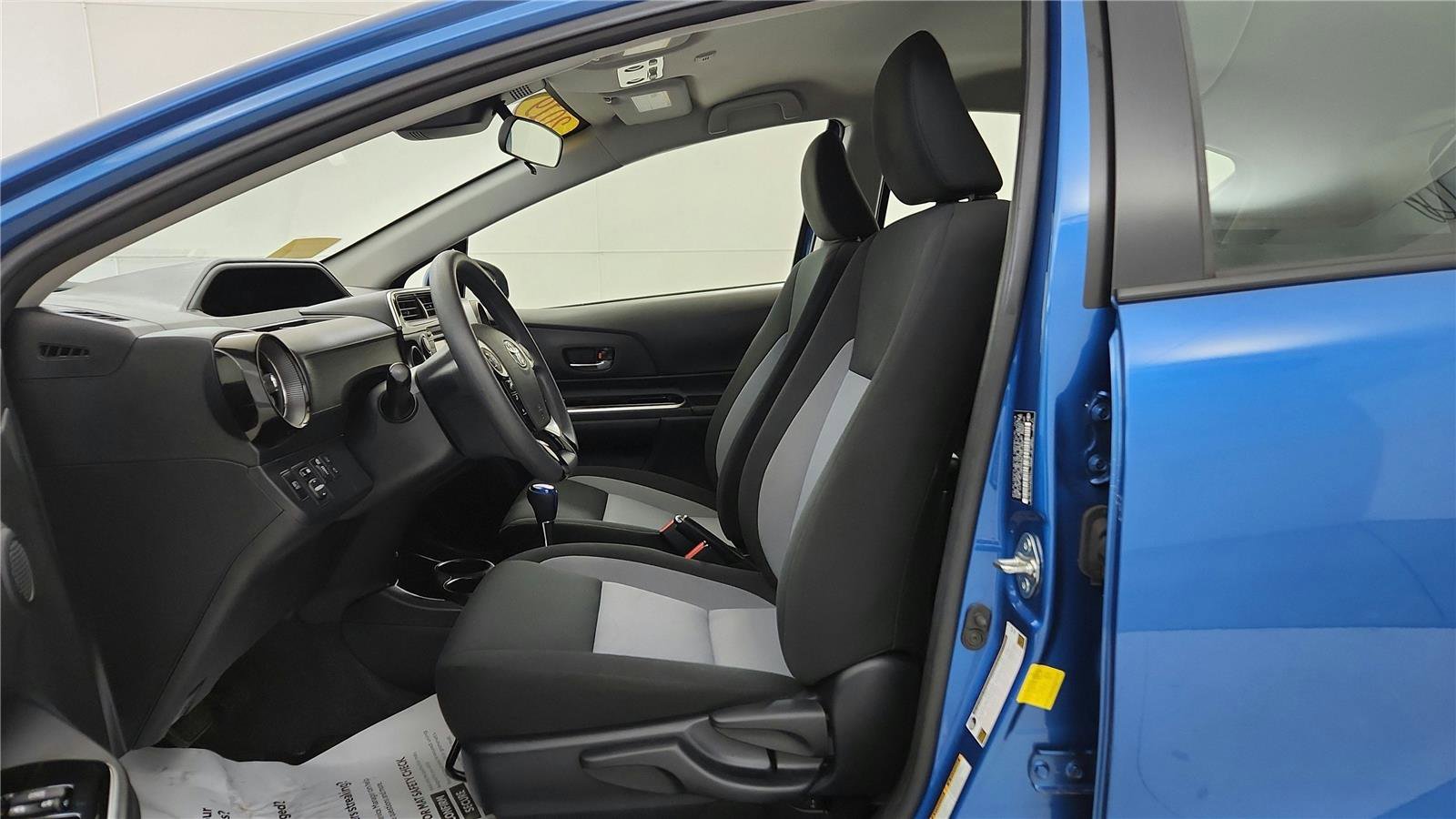 Certified 2019 Toyota Prius C image 25