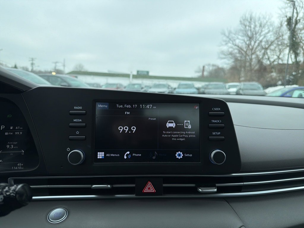 Certified 2023 Hyundai Elantra SEL w/ Preferred Accessory Package image 18