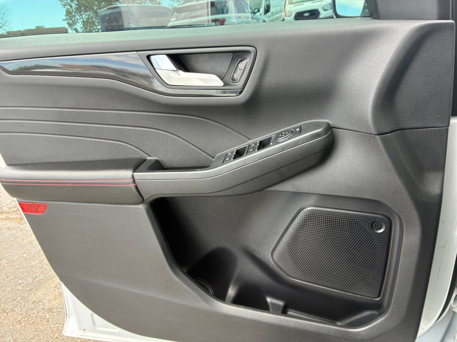 Used 2023 Ford Escape ST-Line AWD/4WD image 13