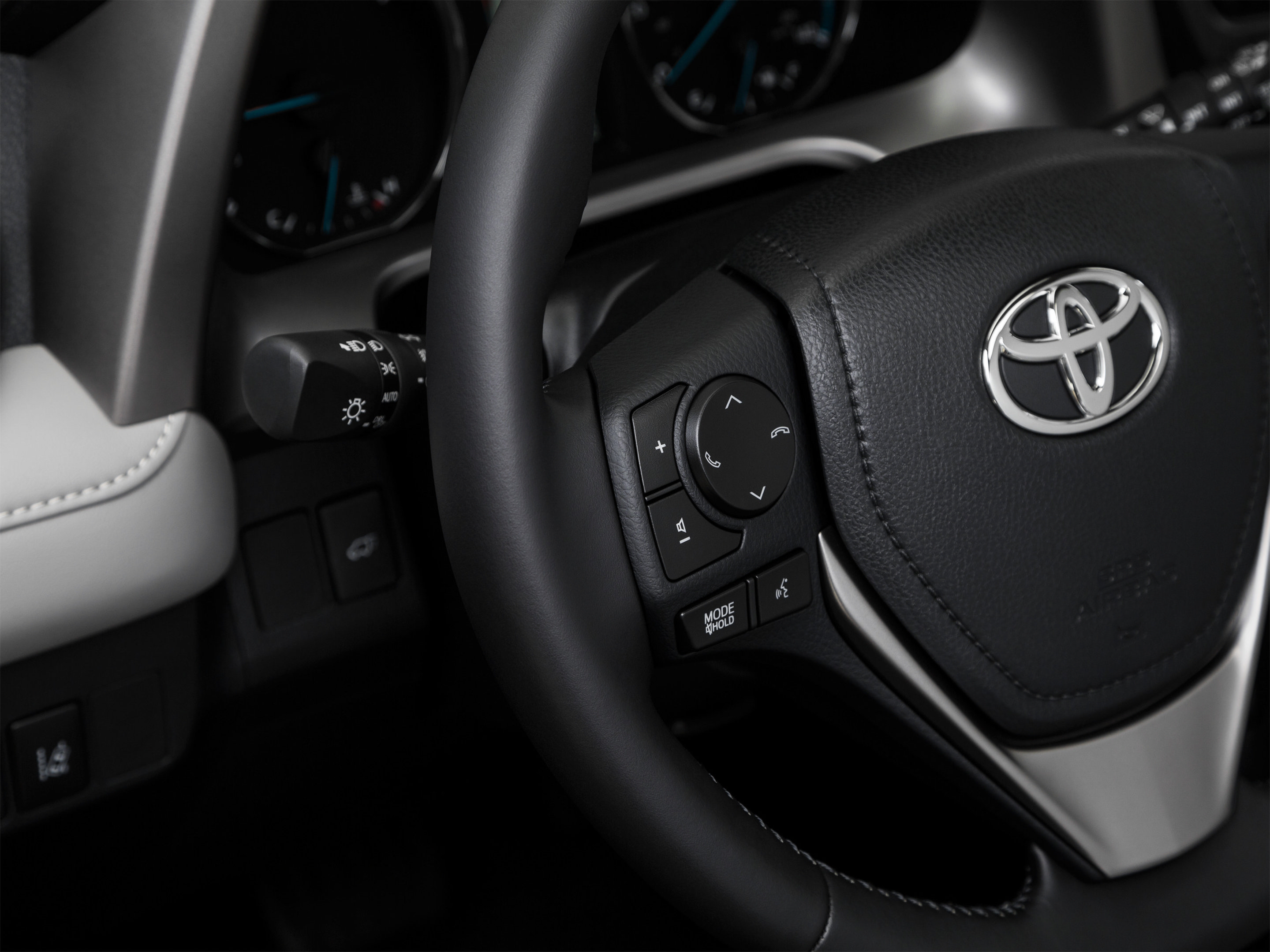 Used 2017 Toyota RAV4 Limited AWD/4WD image 48