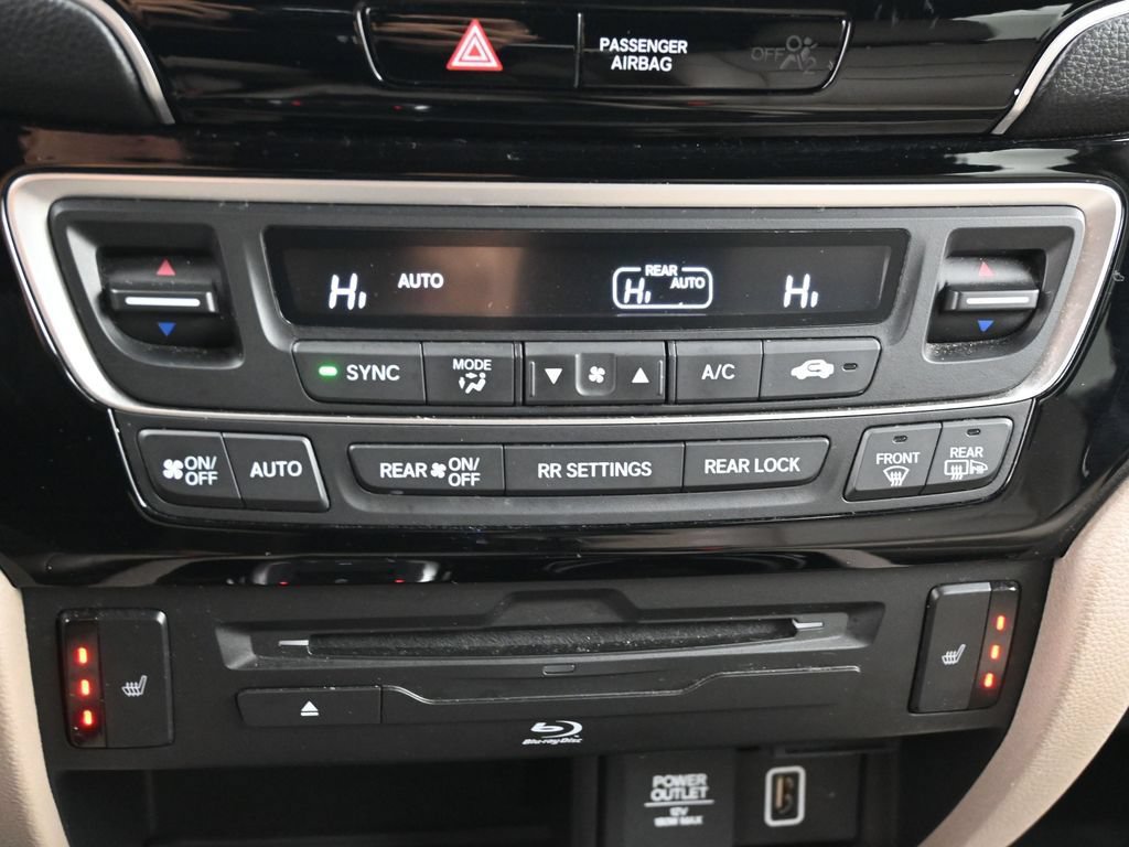 Used 2022 Honda Pilot Touring image 19