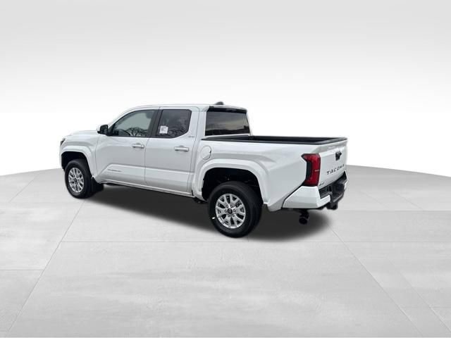 New 2026 Toyota Tacoma SR5 AWD/4WD image 3