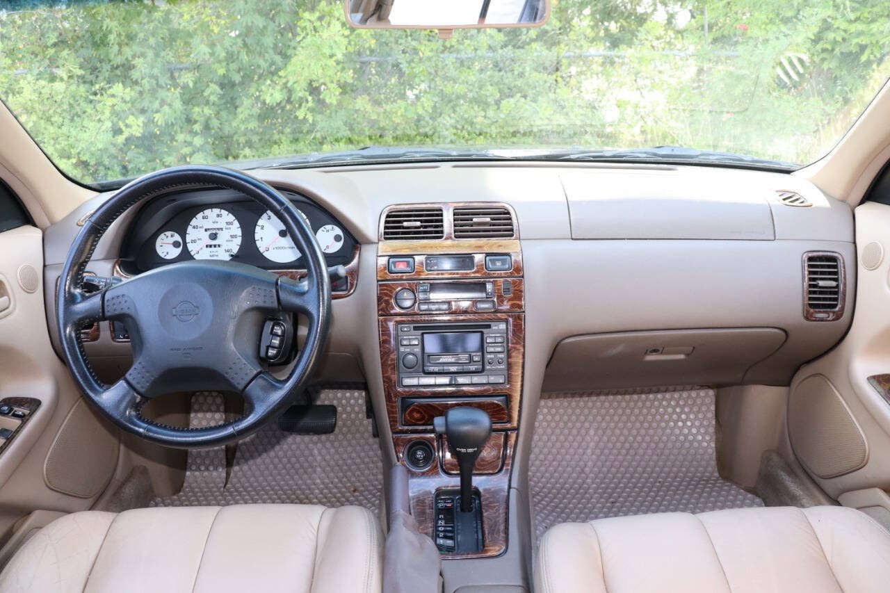 Used 1997 Nissan Maxima GXE FWD image 19