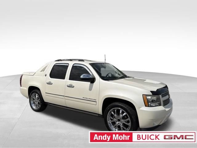 Used 2013 Chevrolet Avalanche LTZ RWD 360° Tour