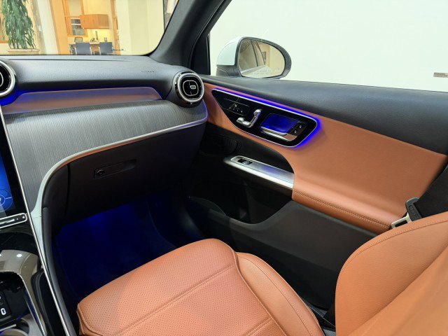 Certified 2025 Mercedes-Benz GLC 300 image 14